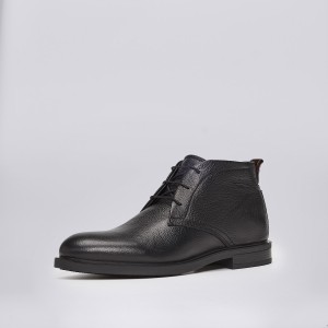 U6763 Men's dessert boots in black