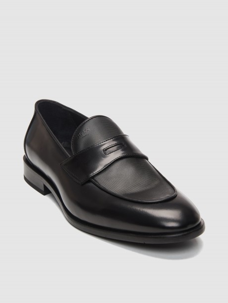 Κλασικά ανδρικά μαύρα