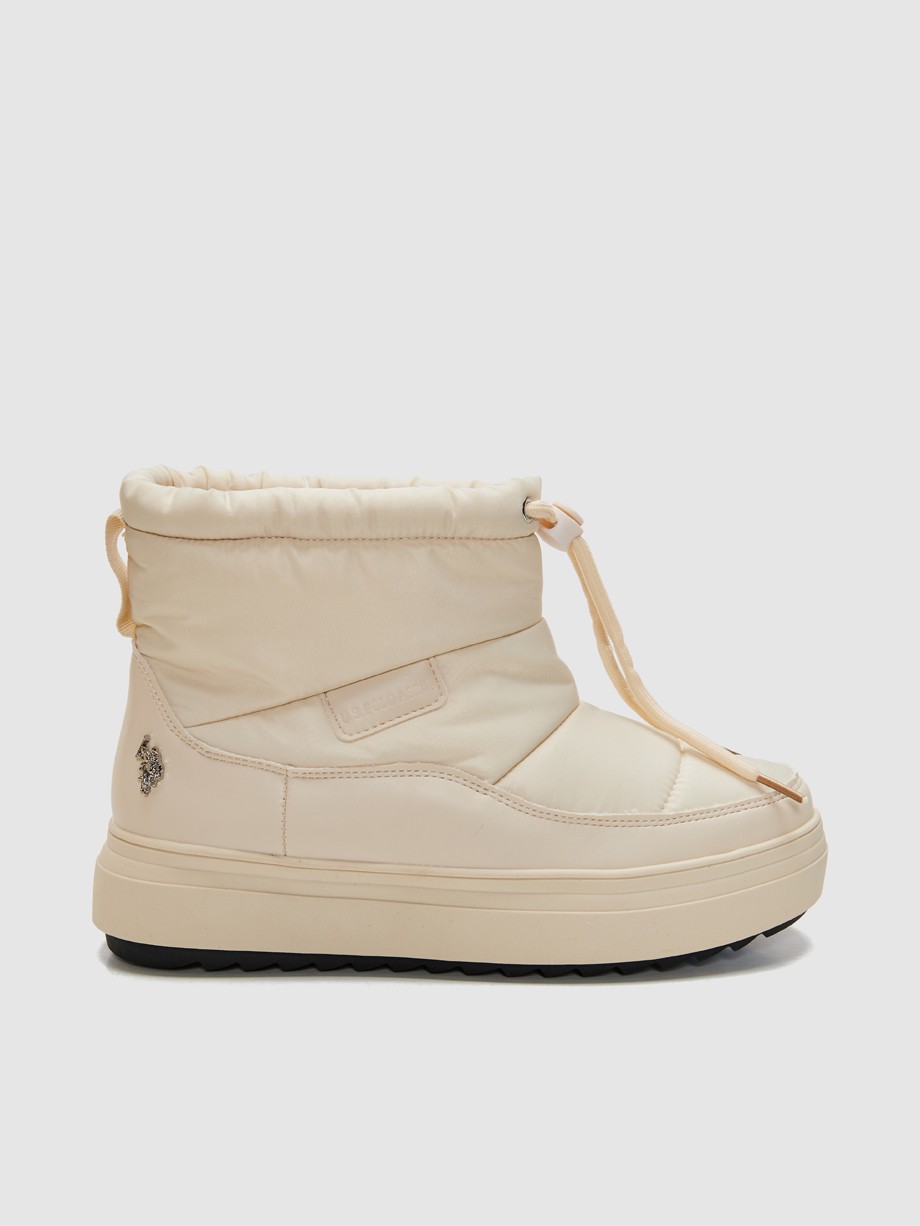 Γυναικεία μποτάκια λευκά