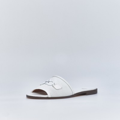 VWB10 Women's flat sandals in white