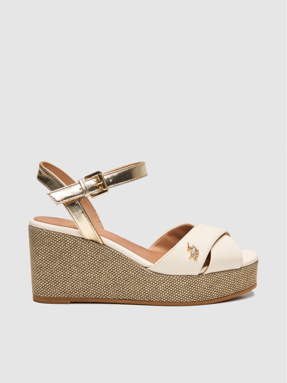 Πλατφόρμες γυναικείες μπεζ