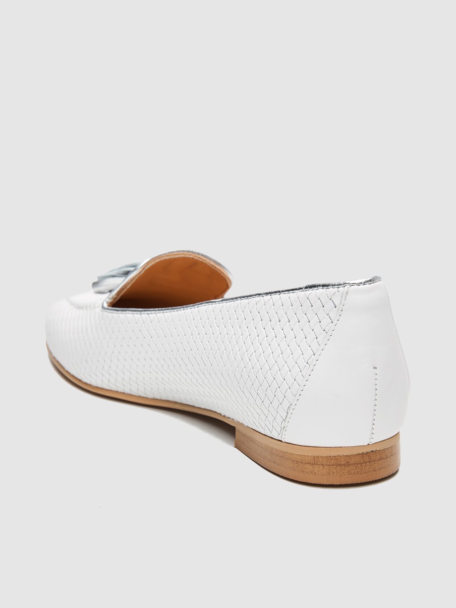 Loafers γυναικεία λευκά