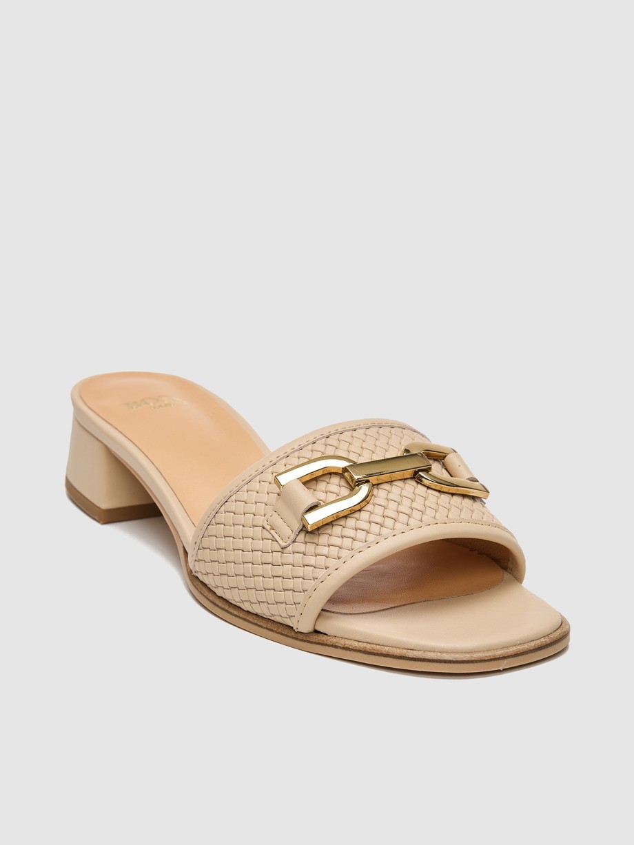 Mules γυναικεία μπεζ