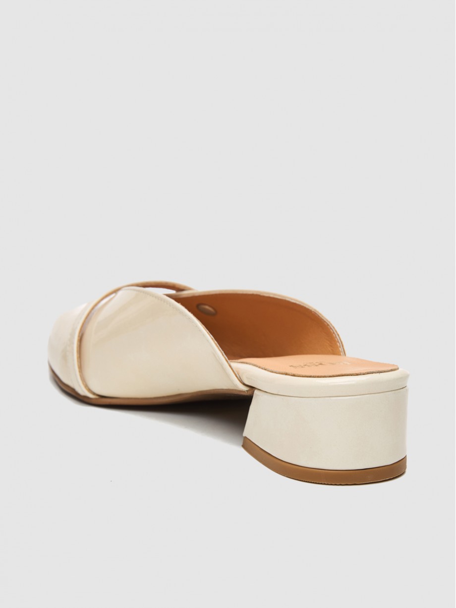 Mules γυναικεία λευκά